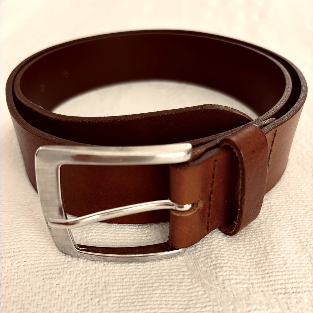 H&M 33-34” Belt, Brown, NWOT, warm golden leather w/ silver buckle
